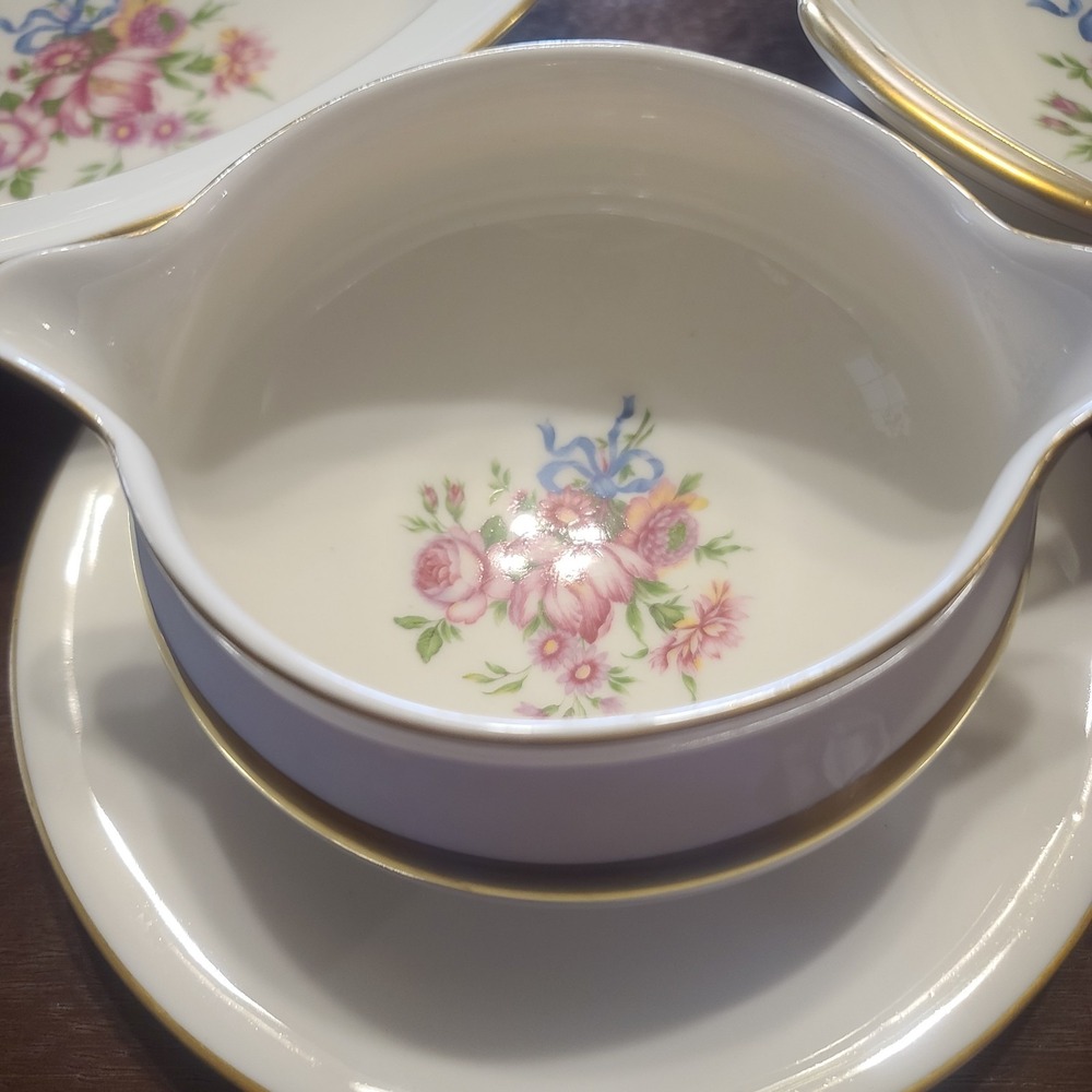 Theodore Haviland "Kenmore" Made in USA Gravy Boat ‎ Floral Gold Rim VGC